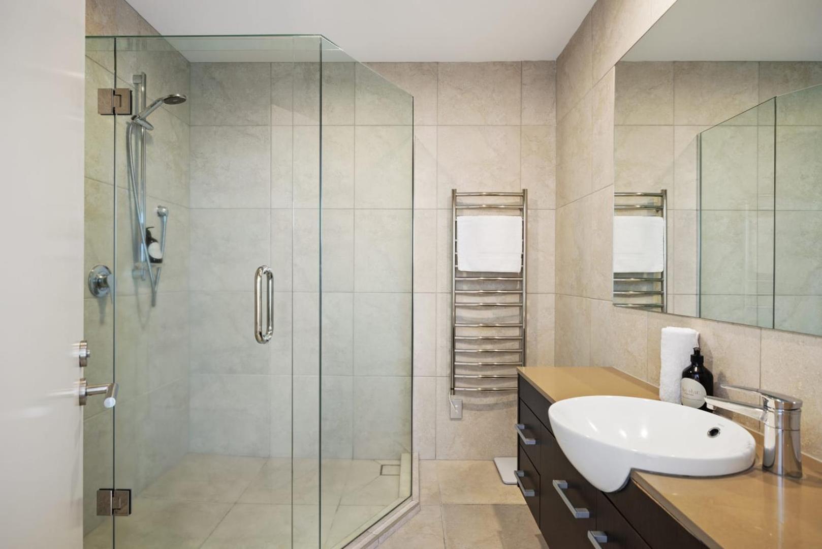 Oceanside Bliss - Absolute Beachfront - Uninterrupted Ocean Views With Pool Mount Maunganui Ngoại thất bức ảnh